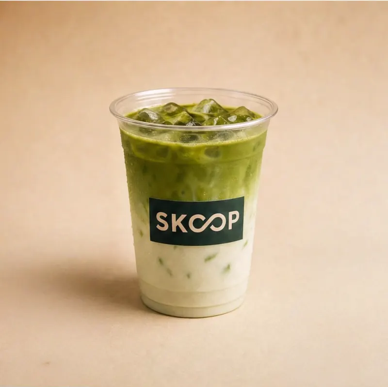 Gobelet SKOOP de matcha latte glacé